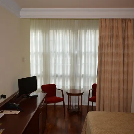 Alda El Suizo 3* フェロル